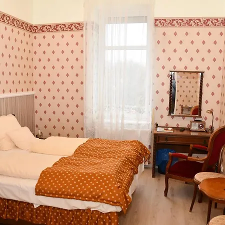 Bed and Breakfast Fabianics Kastely Misefa Exterior foto