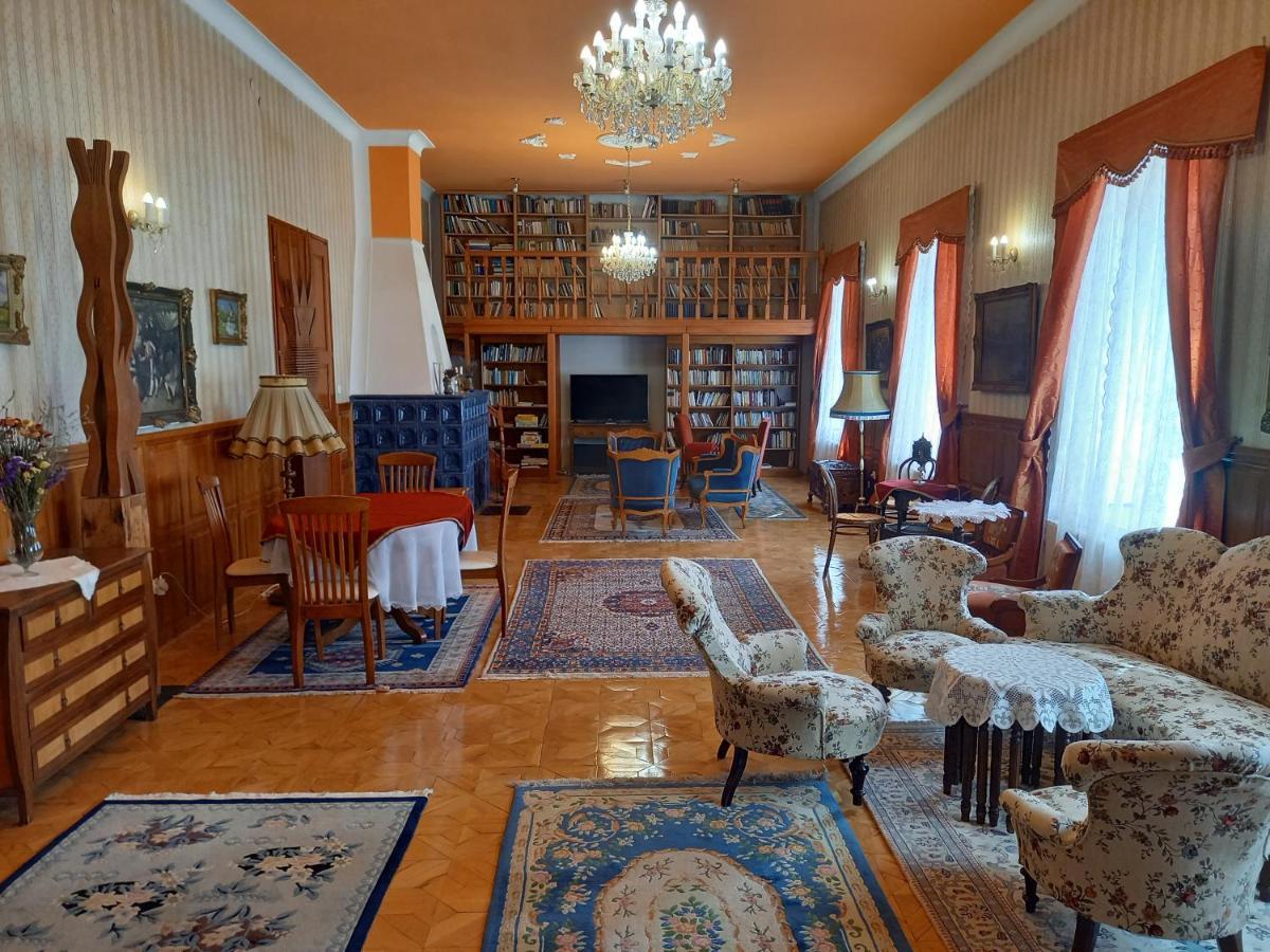 Fabianics Kastely Готель типу 